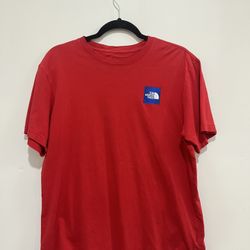 The North Face Red T-shirt Size M