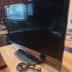 LG 32 inch LCD TV