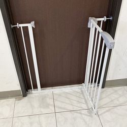(Brand New) $35 Baby Gate 30-inch Tall for 29-32 inches Wide Doorways Stairs, Walk Thru Metal Pet Dog Safety Fence 