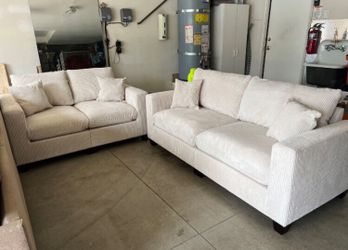 Beautiful! 2-pc sofa set loveseat & Sofa ivory corduroy