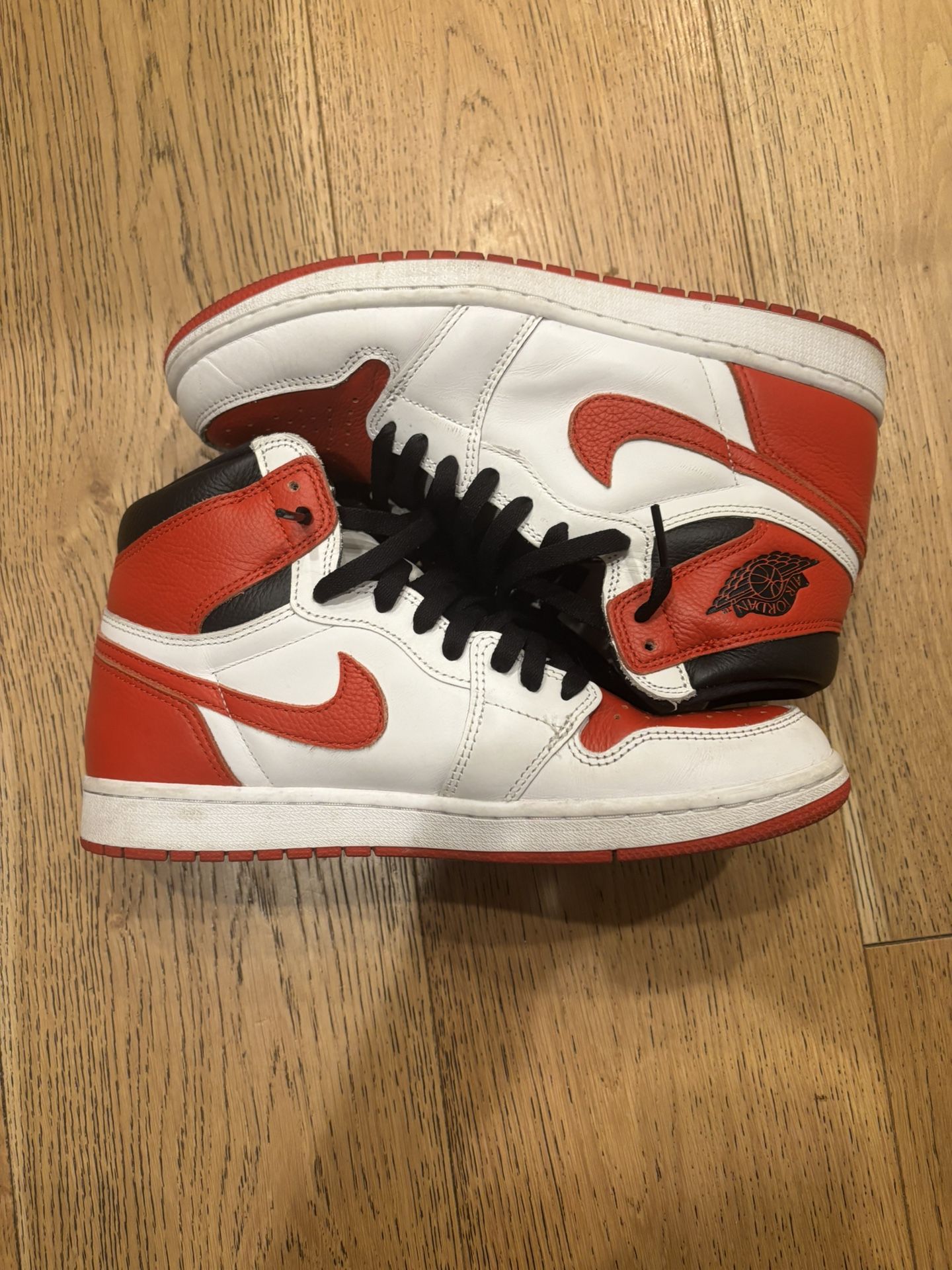 Men’s Size 10 Jordan 1 High