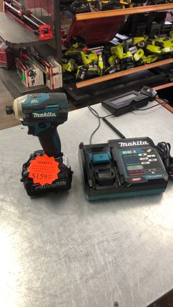 1003 Makita GDT01 40V Lithium Ion 1/4” Hex Impact Driver with 2.5ah Battery and Charger 594365