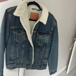 Men’s Size Small Levi’s Denim Fleece Lined Jacket
