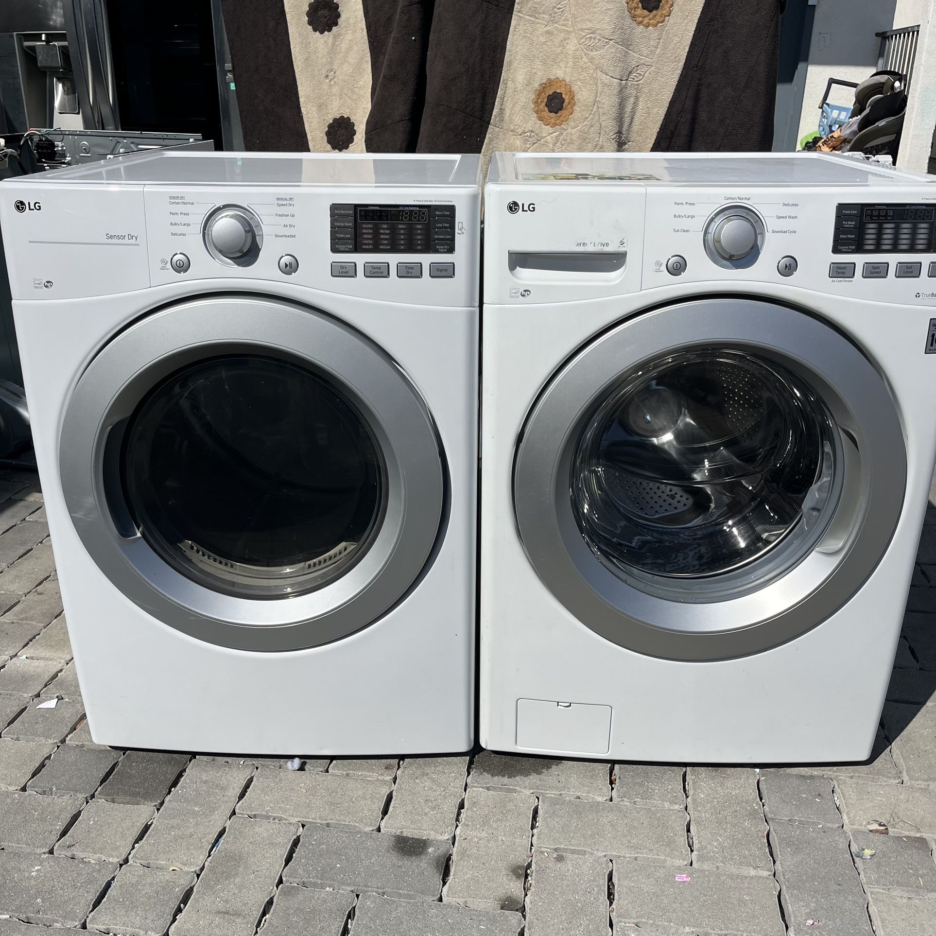 LG electric washer and dryer set 220v