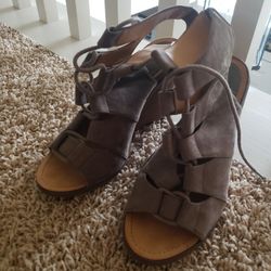 Wedges New Size 8