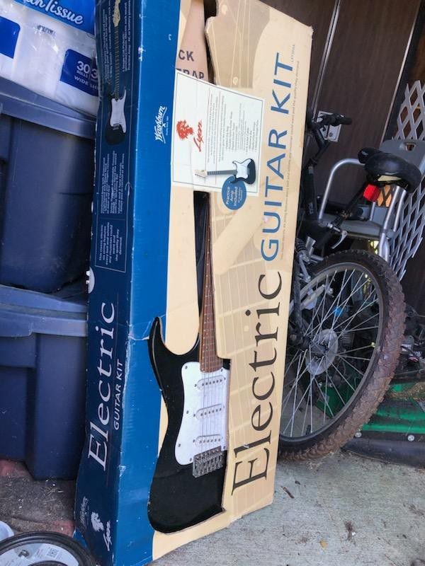 Brand New Electric Guitar Kit