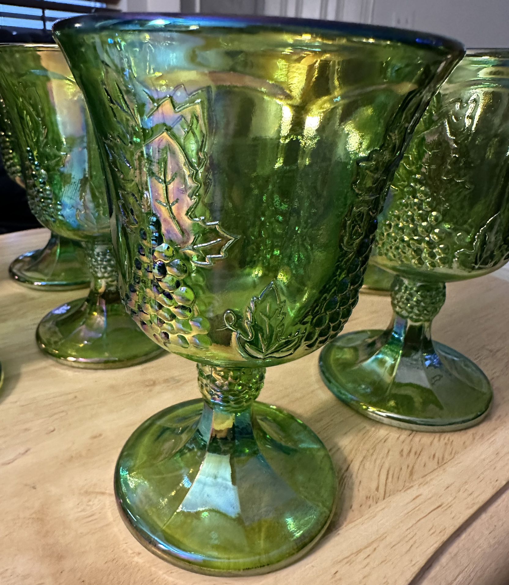 Incredible Vintage Set Of 12 Emerald Iridescent Indiana Harvest Carnival Glass Goblets!!