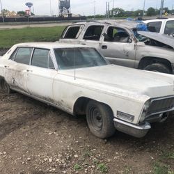 1(contact info removed) Cadillac Fleetwood Car Parts