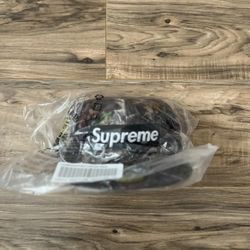 Supreme Championship Box Logo New Era Fitted