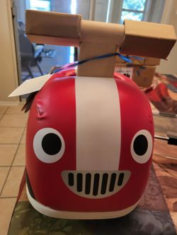 Racing ride on toy with wooden handles