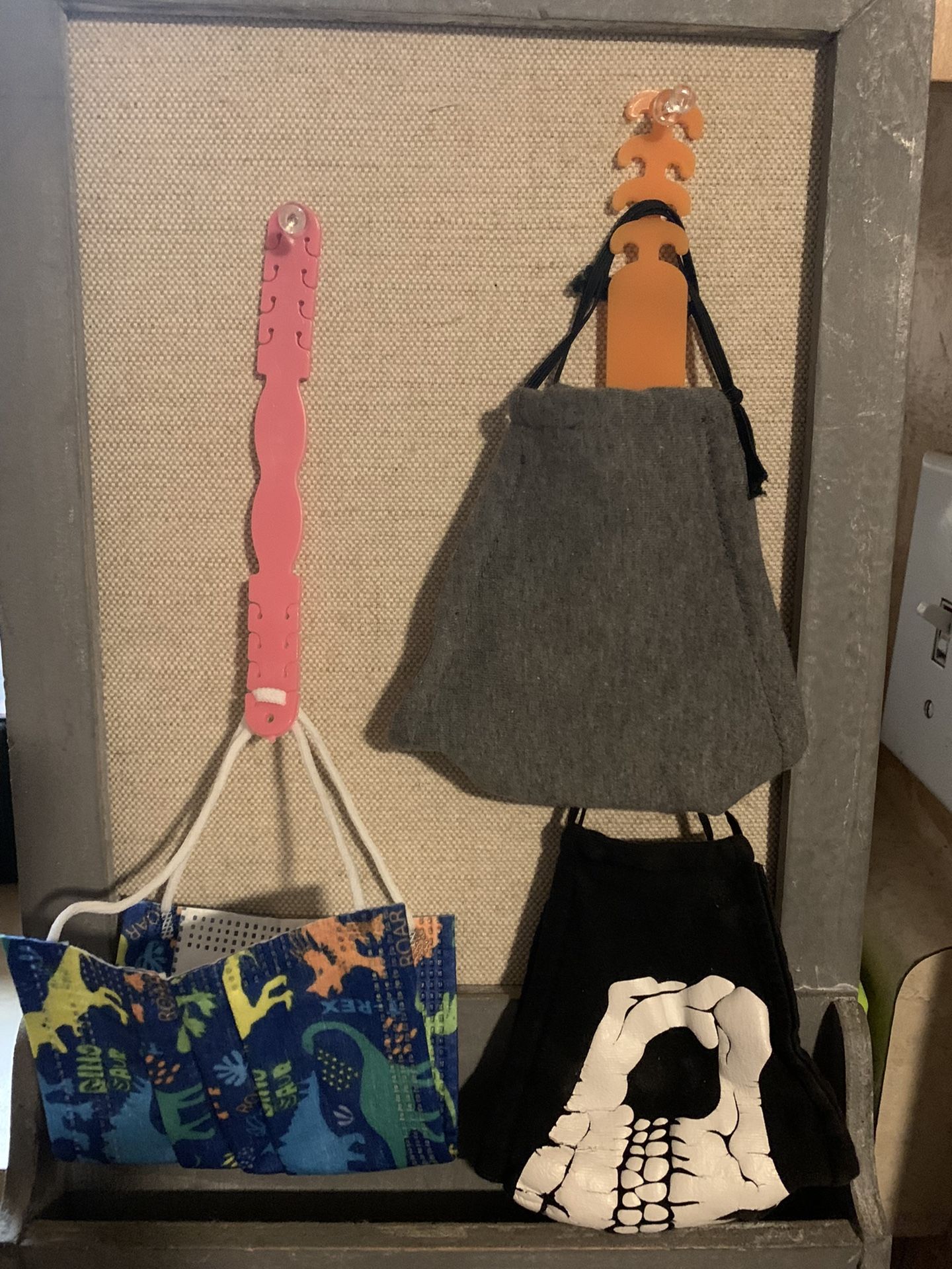 Ear saver / Mask organizer