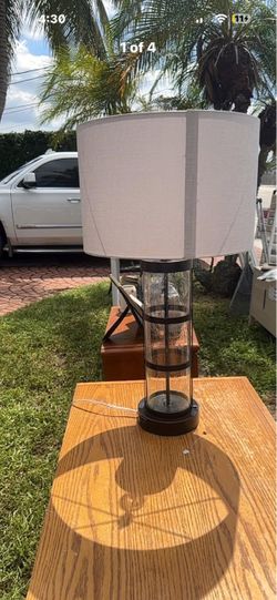Table lamp
