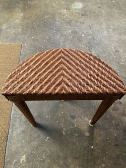 Side table/chair