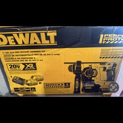 DEWALT SDS ROTARY HAMMER KIT 