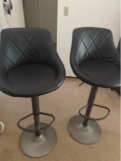 Pair of Black Bar stools - Height Adjustable