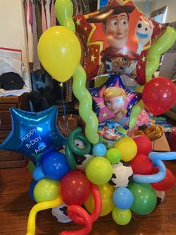 Balloon arches bouquets