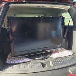 LG 40" Flat Screen