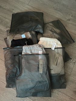 Essentials  Shorts S,M, L