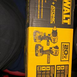 Dewalt Duo Combo kit Includes Everything New In Box