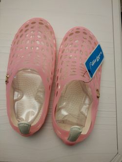 KAYAKING/ Beach / Boating/ Pool SHOES 8.5 / 39