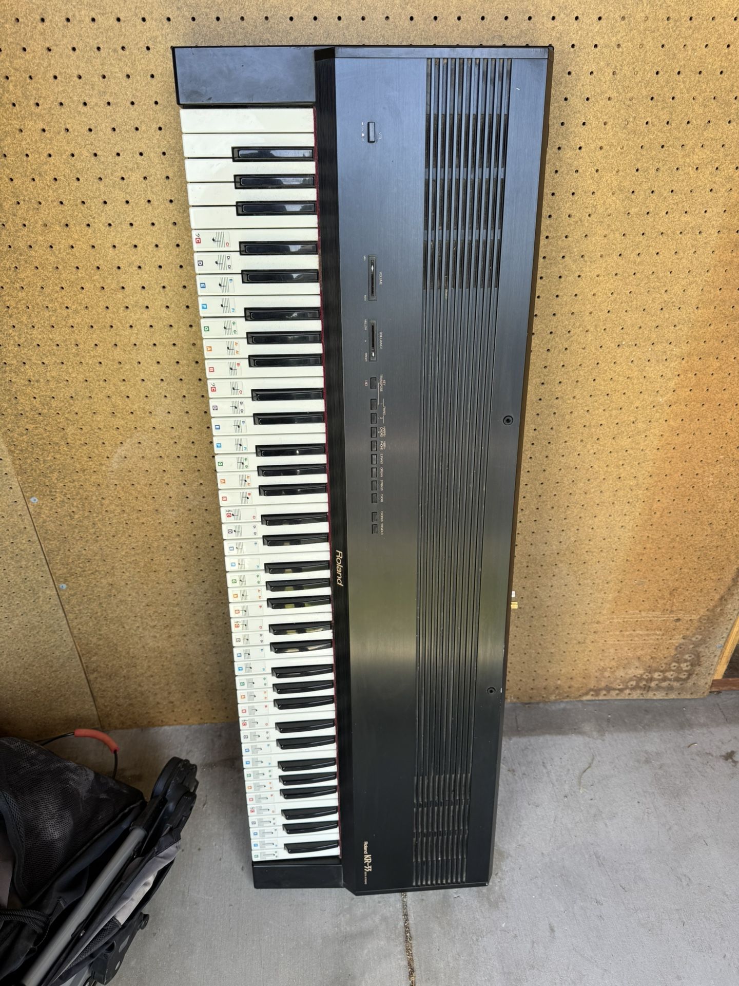 Roland KR-33 Electric Keyboard (Midi Input)