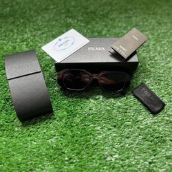 Prada Sungless Black *Brand New*