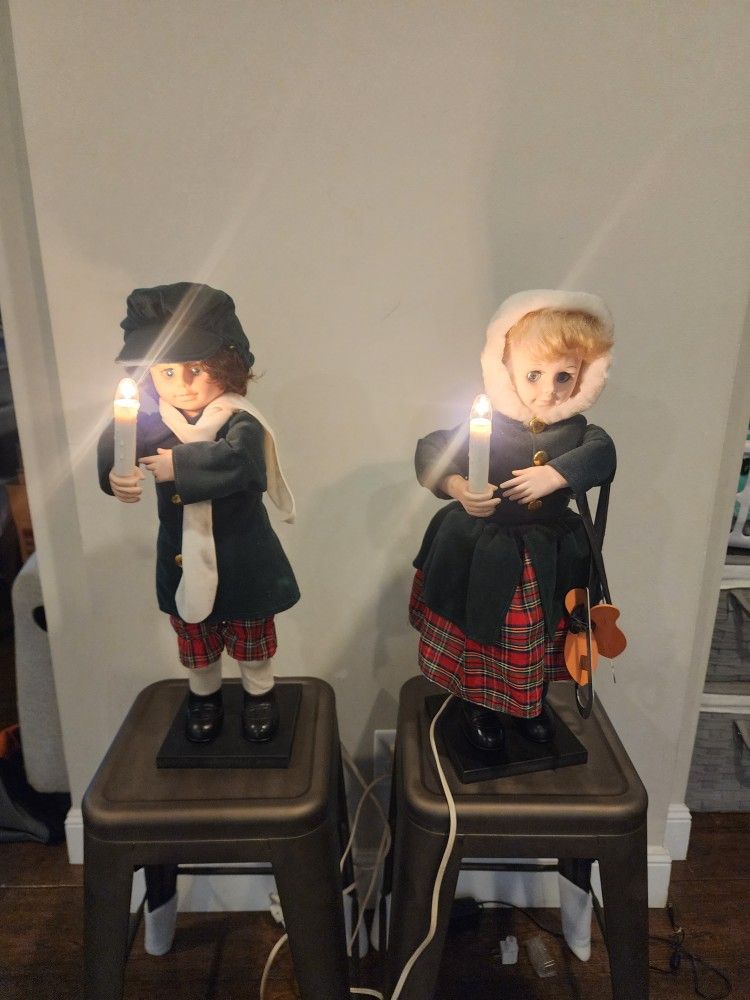 VINTAGE LIGHTED Motion-ette Animated Victorian Lighted Christmas Caroler Dolls