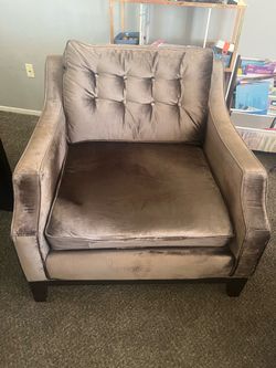 Velvet Tufted Accent Chair
