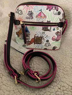 Disney Park Dooney and Bourke Cats theme purse