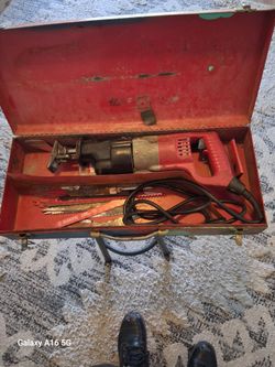 Milwaukee   Sawzall