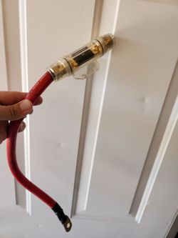 Vehicle audio battery cable