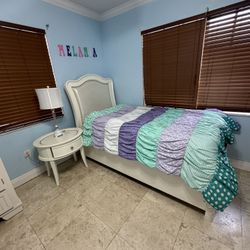 Twin Bed