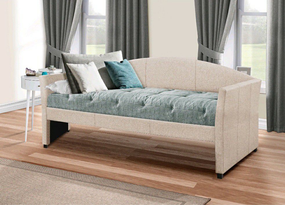 Hillsdale Furniture upholstered Twin Daybed