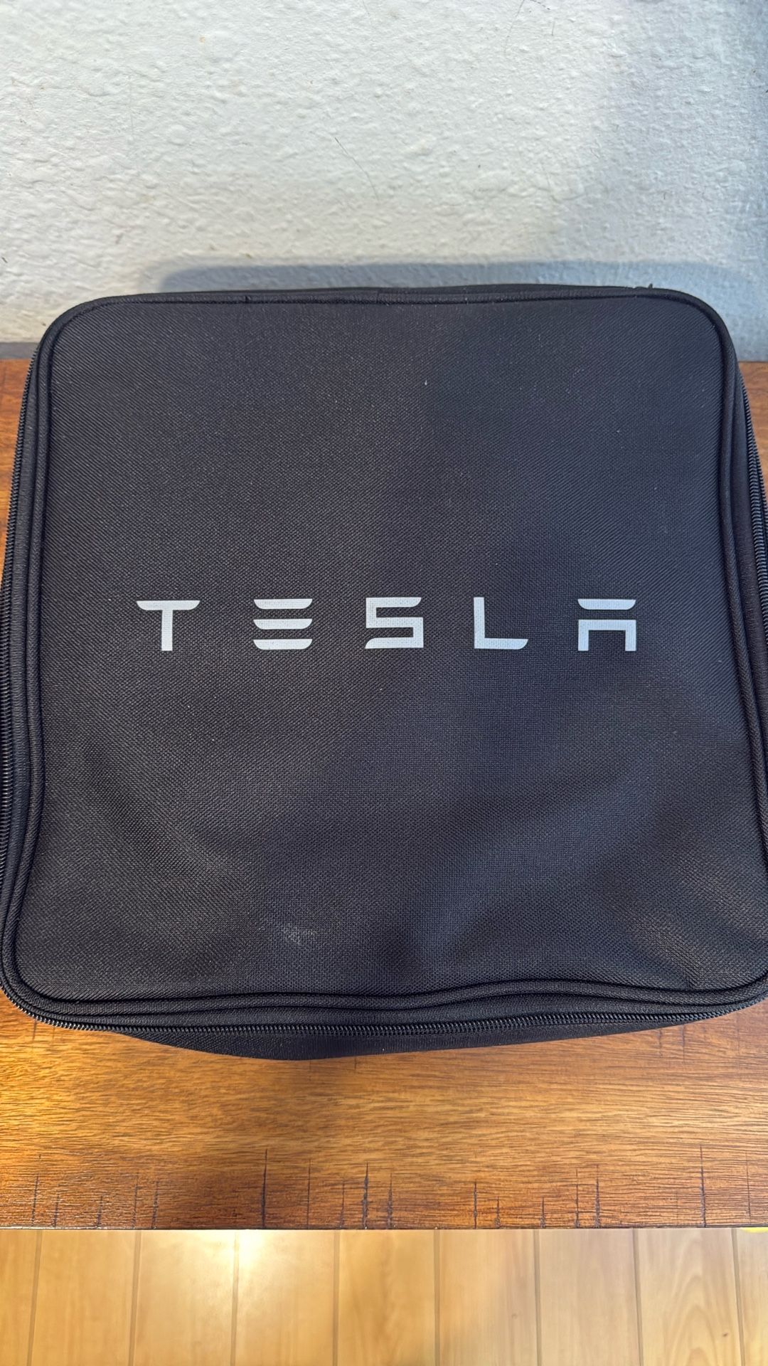 Tesla Mobile Connector