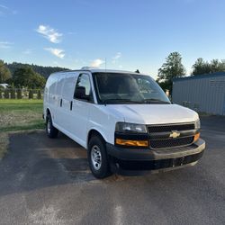 2018 Chevrolet Express 2500
