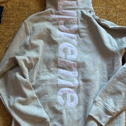 Supreme Hoodie 