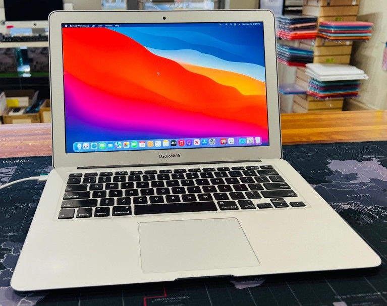 Apple MacBook Air 13” 2015 i5 8GB 256GB SSD Fully Functional
