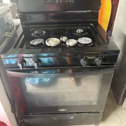 Appliances, Washer And Dryer/Fridge Microwave, Stove, And Oven