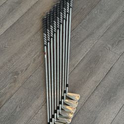 2022 Taylor Made P-770 Full Set 3 - AW 