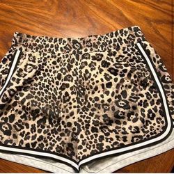 Leopard Print Shorts Outfit