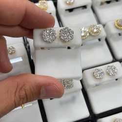 2.60 CT VS Diamond 14K Earring Flower Set ORO 14KT