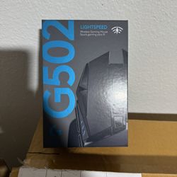 Logitech G502 Lightspeed Wireless Gaming Mouse with Hero 25K Sensor, PowerPlay Compatible, Tunable Weights and Lightsync RGB - Black