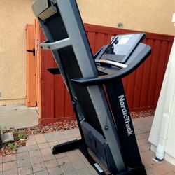 Nordictrack Treadmill Comercial Top Quality Machine 