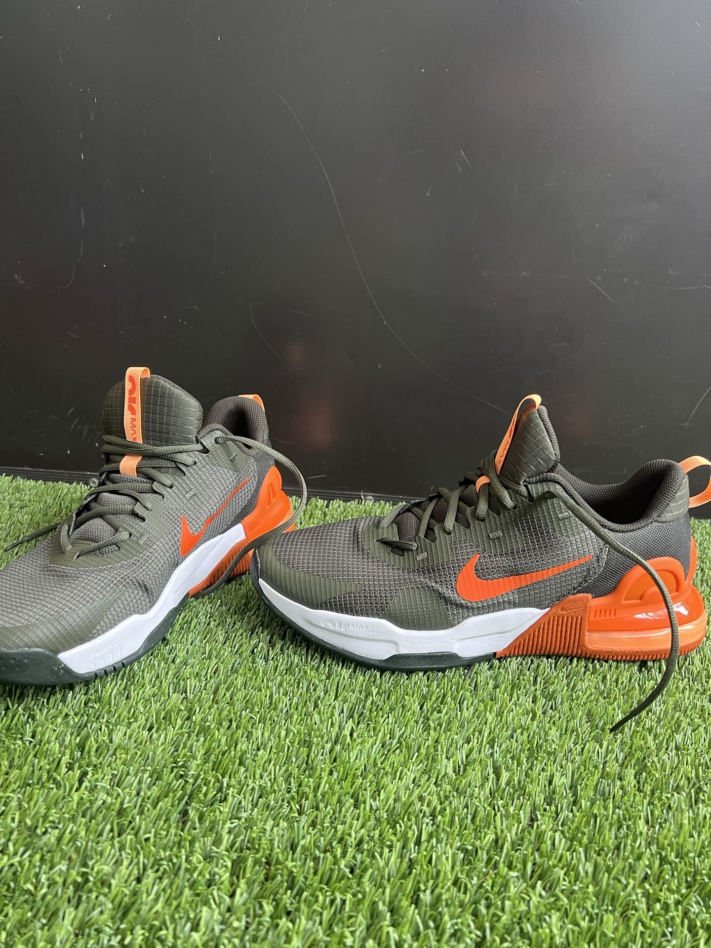 4 Pairs of Nike Air Max - Barely Worn