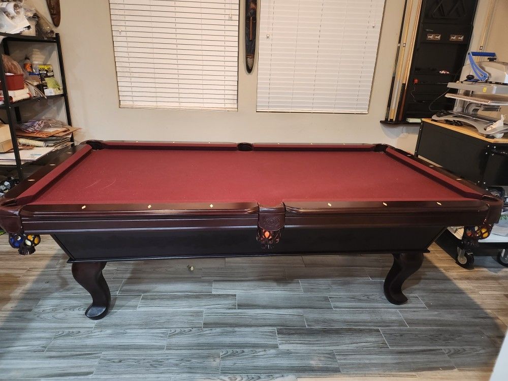 Beautiful Pool Table for Sale