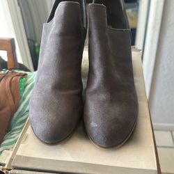 Carlos Santana heels Size 10