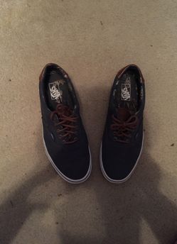 Tribal vans worn 2 times