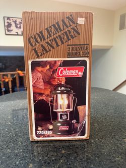 Coleman 2 Mantle Lantern Model 220k