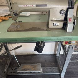 Industrial Consew  Sewing Machine