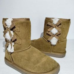 Koolaburra by UGG Victoria Short Boots Chestnut Suede Faux Fur Bows Kids Youth Size 2